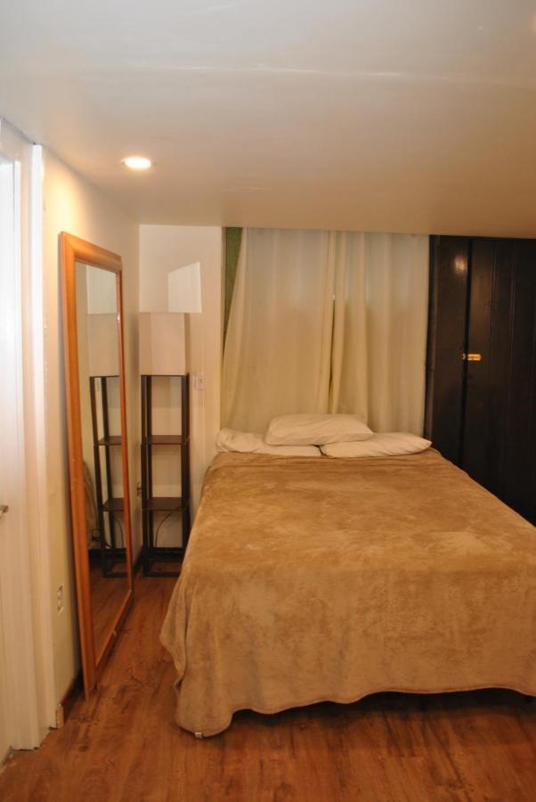 Ewr Airport Multilevel Guest House Room With 2-3 Beds Ньюарк Экстерьер фото