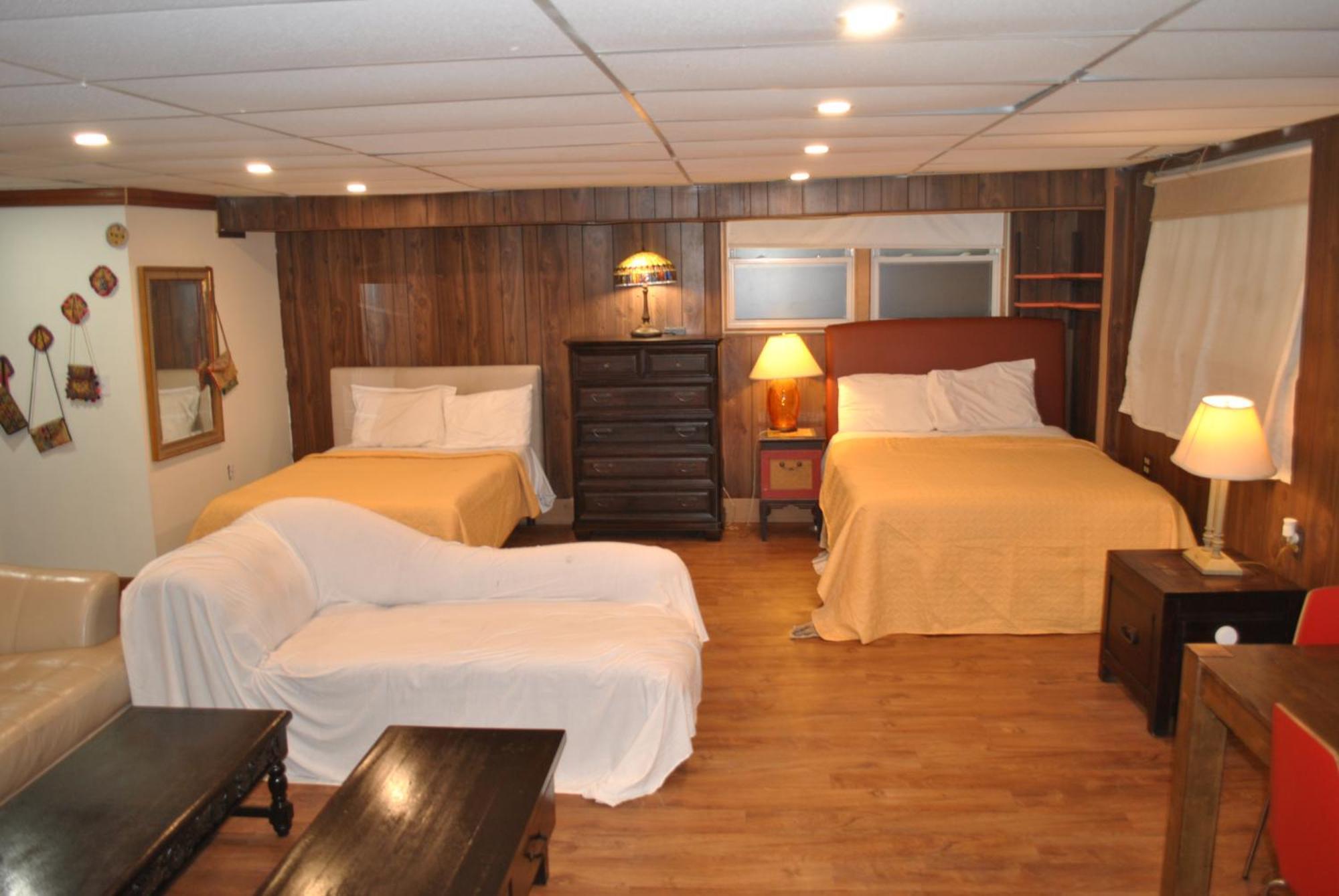Ewr Airport Multilevel Guest House Room With 2-3 Beds Ньюарк Экстерьер фото